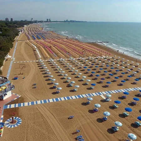 Modern Flat On The 4th Floor With Terrace Lignano Sabbiadoro