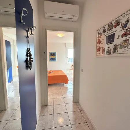 Modern Flat On The 4th Floor With Terrace Apartamento